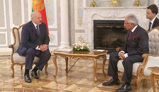 Президент Лукашенко проведет переговоры в окятбе с премьер-министром Навазом Шарифом в Пакистане