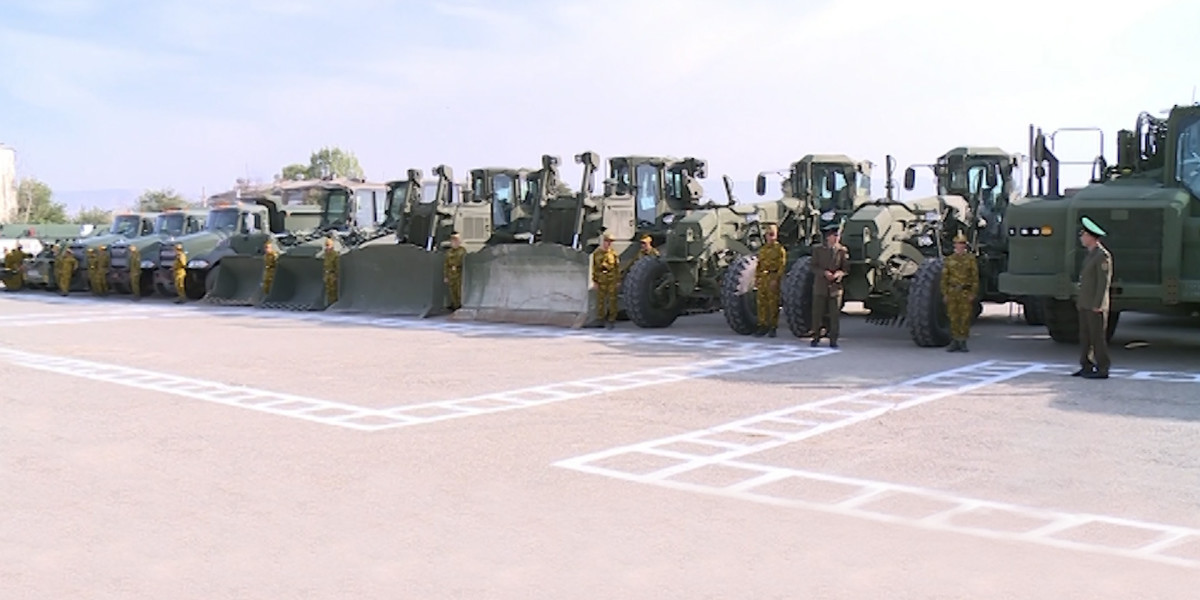 Гражданская оборона таджикистана. Техника таджикистан. Министр обороны таджикистана 2021. Таджикистан спецтехники. Таджикистан спецтехники.