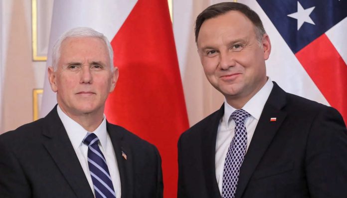 Польша созрела для безвизового режима с США: Пенс
