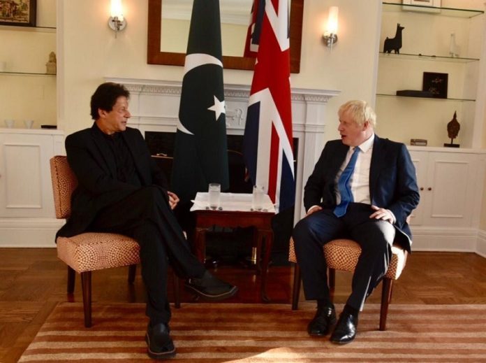Имран Хан встретился с премьер-министром Великобритании Борисом Джонсоном и другими официальными лицами в Нью-Йорке